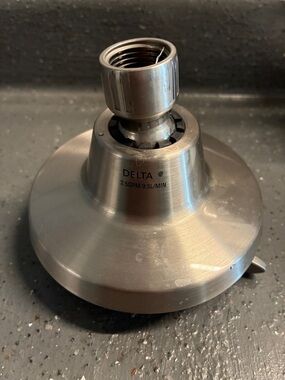 Delta Multi-Setting Round Showerhead in Brushed Nickel